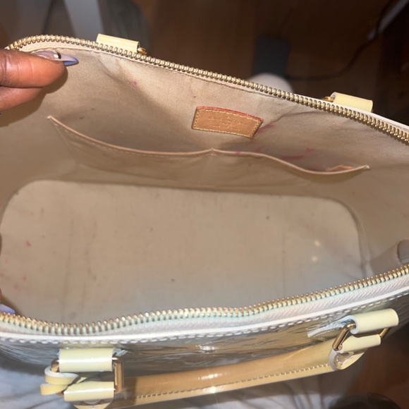 Louis Vuitton Alma GM - Picture 8 of 9